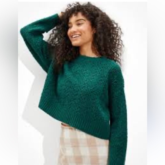 American Eagle Pointelle Cropped Green Cozy Casual Crewneck Knit Sweater Size XS - Picture 1 of 5